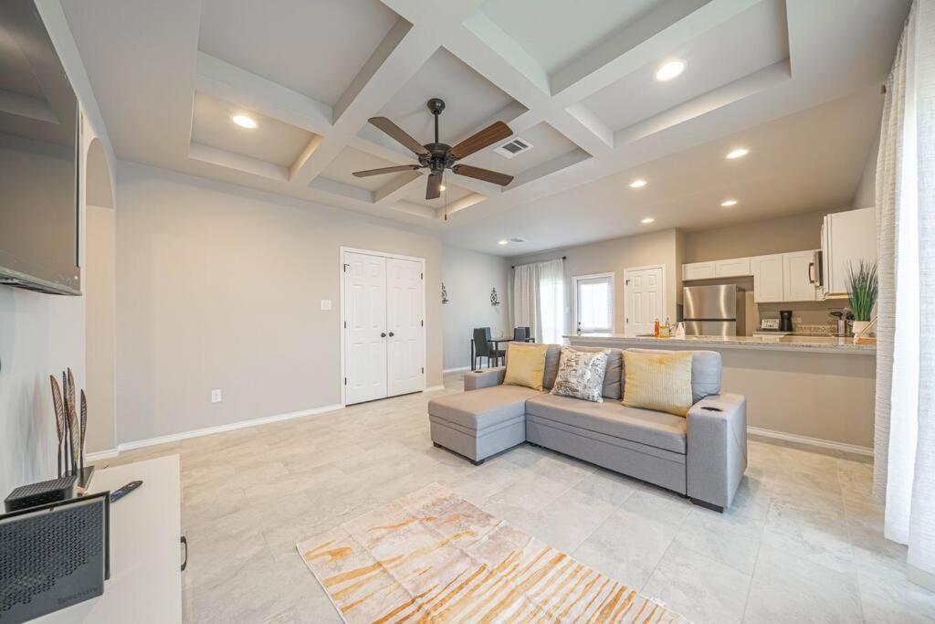 Gorgeous, Brand New 3 Bedrooms Home- Built 2024, Near Seaworld & Lackland Afb San Antonio Exteriér fotografie