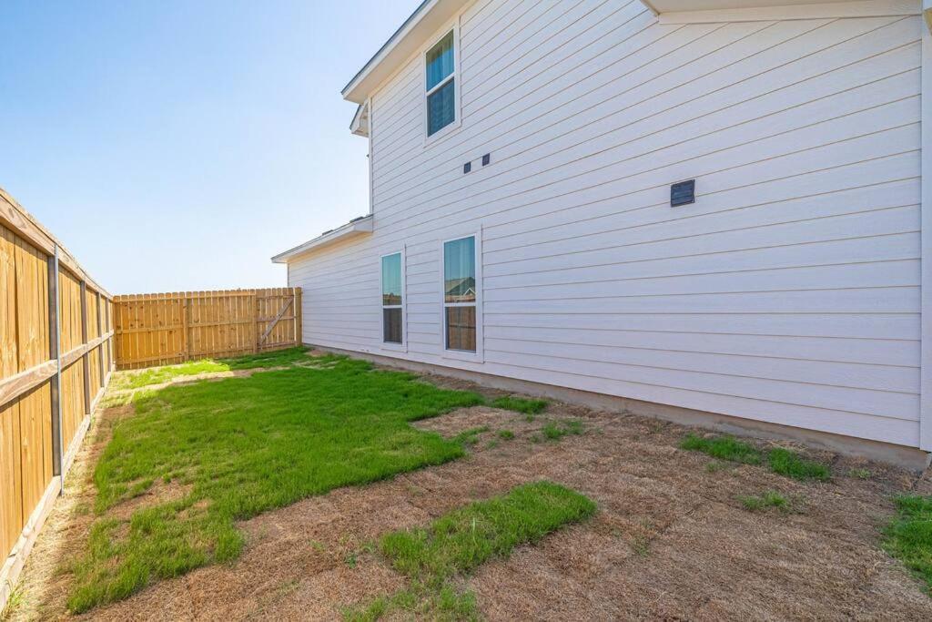 Gorgeous, Brand New 3 Bedrooms Home- Built 2024, Near Seaworld & Lackland Afb San Antonio Exteriér fotografie