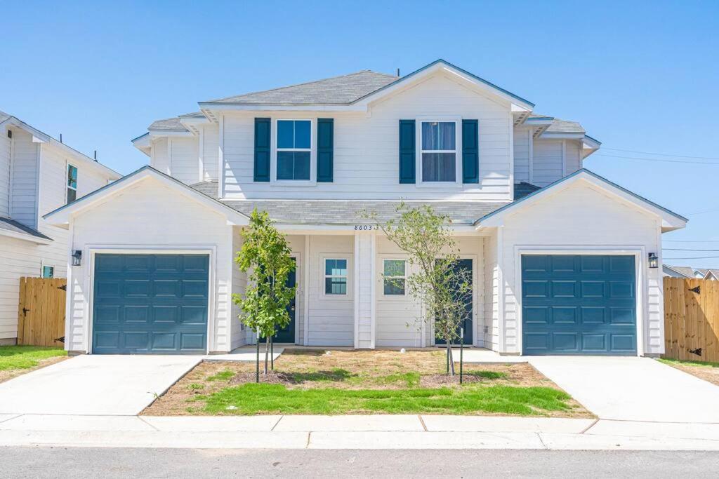 Gorgeous, Brand New 3 Bedrooms Home- Built 2024, Near Seaworld & Lackland Afb San Antonio Exteriér fotografie