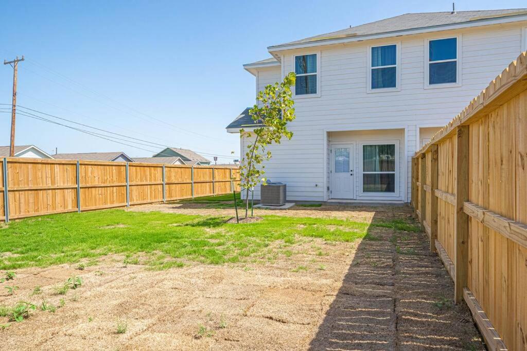 Gorgeous, Brand New 3 Bedrooms Home- Built 2024, Near Seaworld & Lackland Afb San Antonio Exteriér fotografie