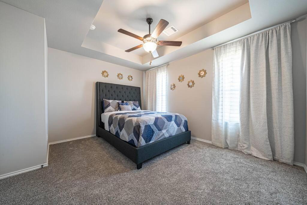 Gorgeous, Brand New 3 Bedrooms Home- Built 2024, Near Seaworld & Lackland Afb San Antonio Exteriér fotografie