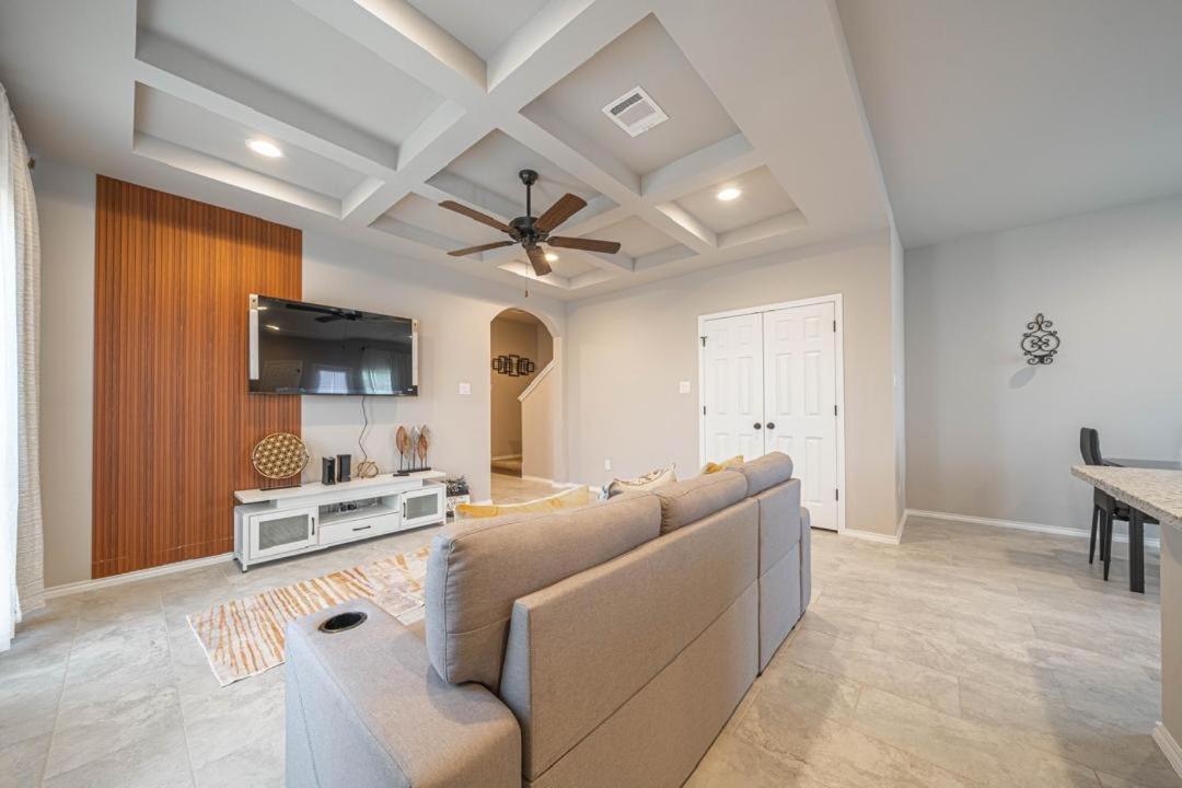 Gorgeous, Brand New 3 Bedrooms Home- Built 2024, Near Seaworld & Lackland Afb San Antonio Exteriér fotografie