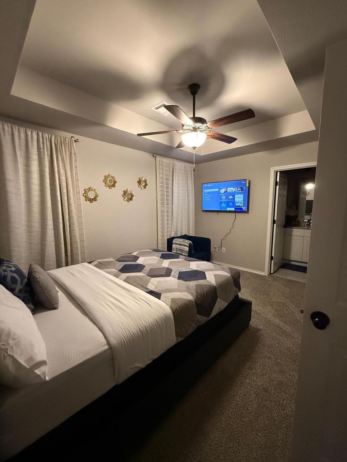 Gorgeous, Brand New 3 Bedrooms Home- Built 2024, Near Seaworld & Lackland Afb San Antonio Exteriér fotografie